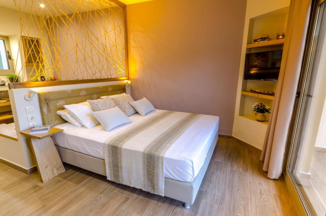 Forest Resort Suites Skiathos Troulos Bagian luar foto