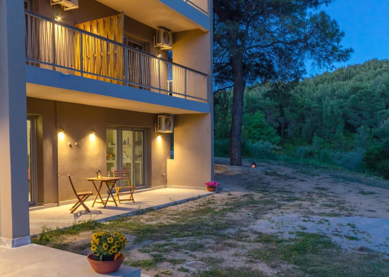 Forest Resort Suites Skiathos Troulos Bagian luar foto