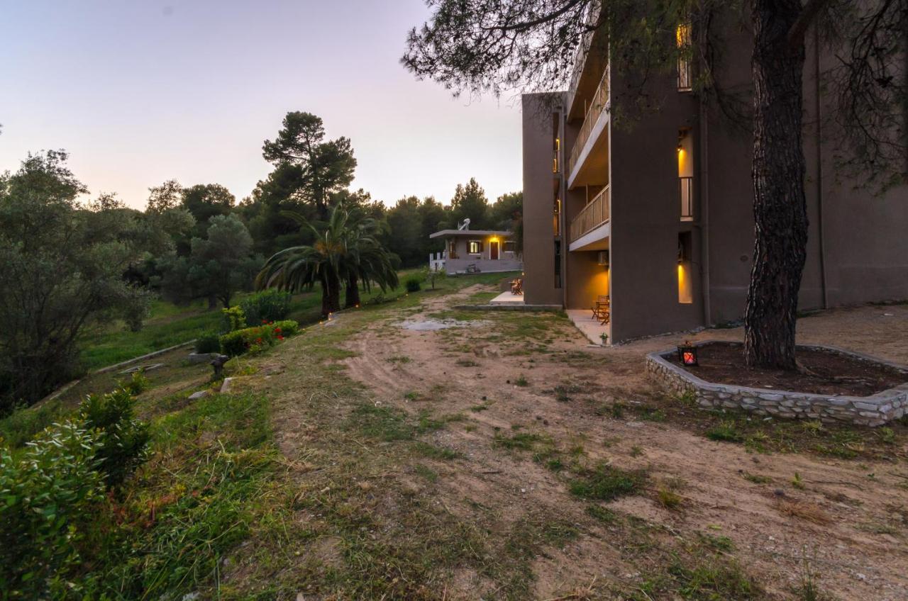 Forest Resort Suites Skiathos Troulos Bagian luar foto