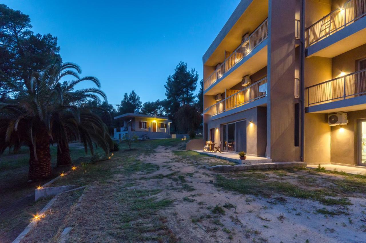 Forest Resort Suites Skiathos Troulos Bagian luar foto