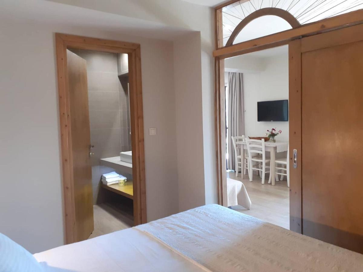Forest Resort Suites Skiathos Troulos Bagian luar foto