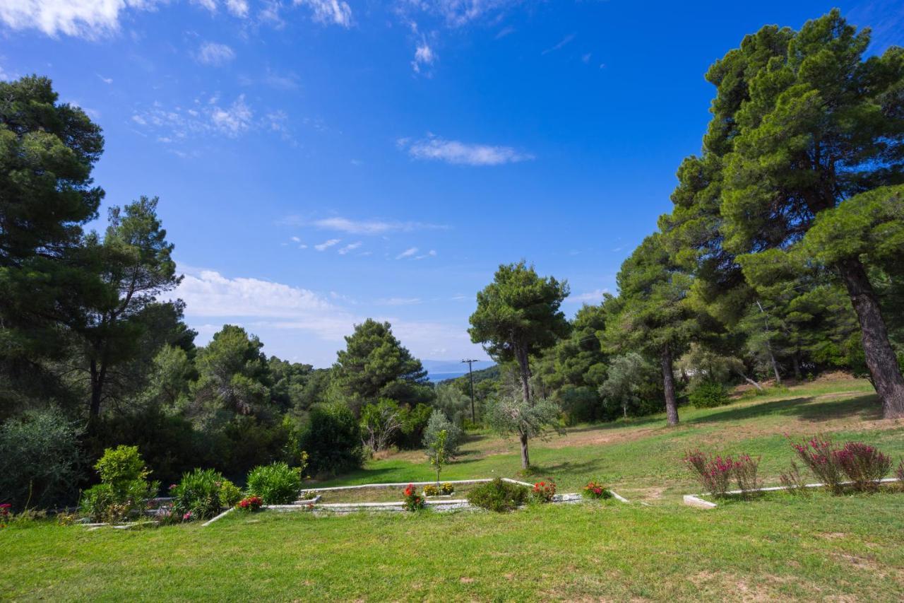 Forest Resort Suites Skiathos Troulos Bagian luar foto