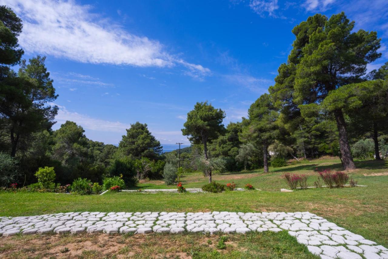 Forest Resort Suites Skiathos Troulos Bagian luar foto