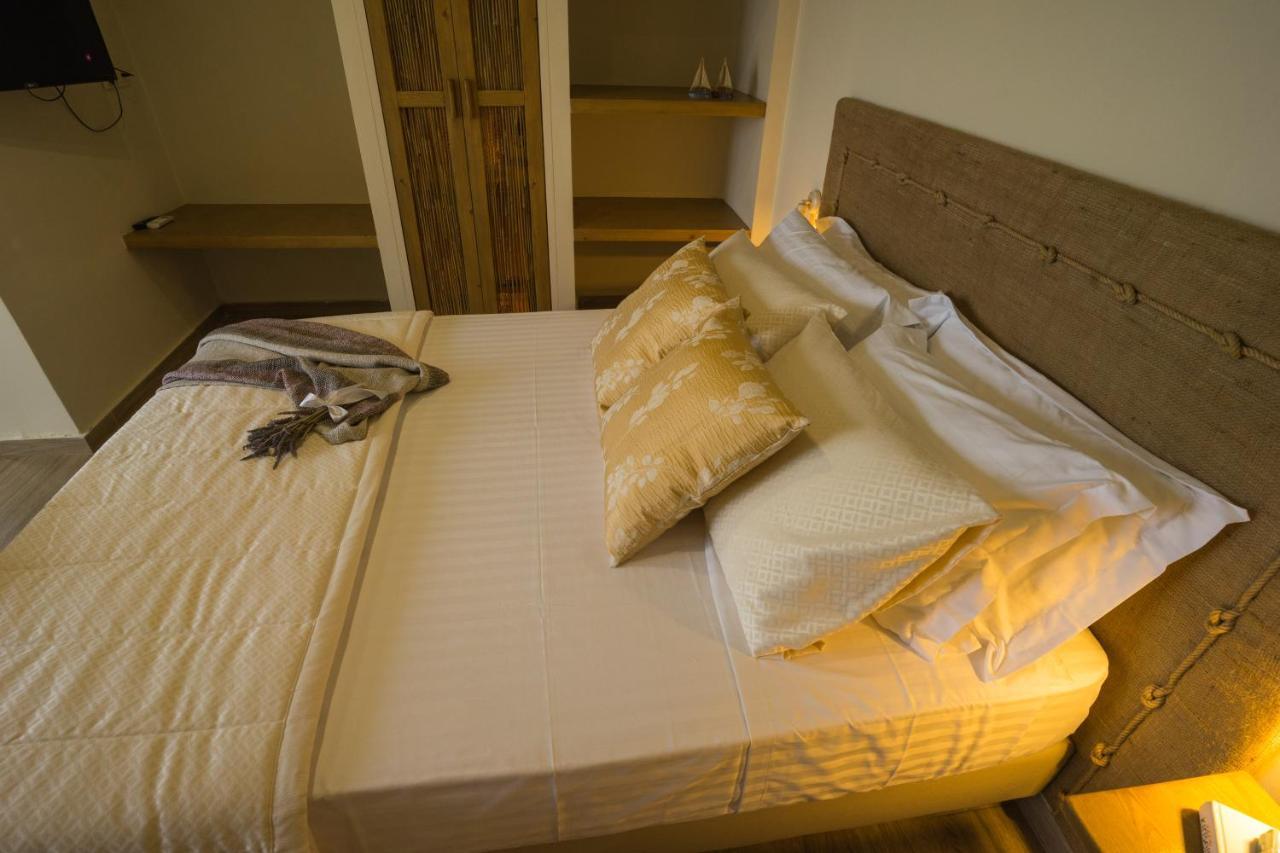 Forest Resort Suites Skiathos Troulos Bagian luar foto