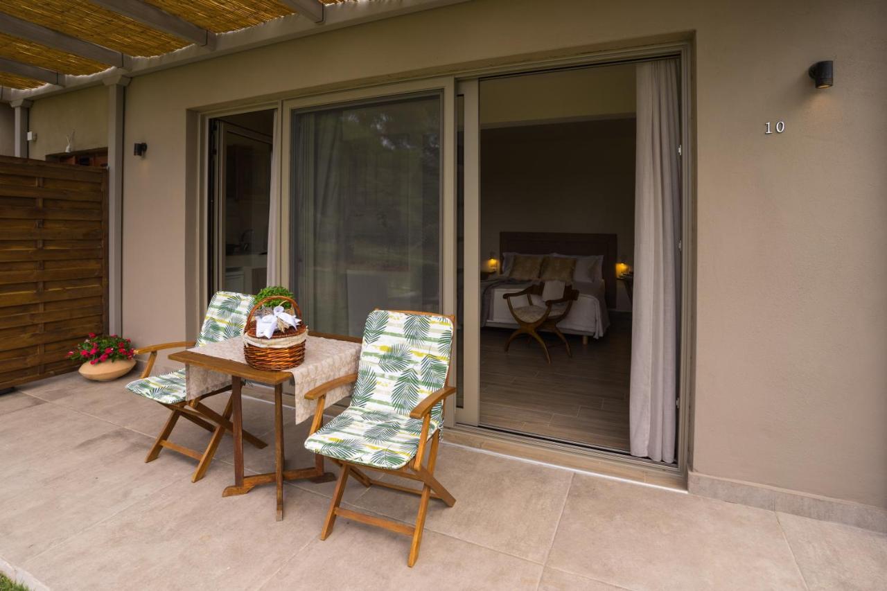 Forest Resort Suites Skiathos Troulos Bagian luar foto