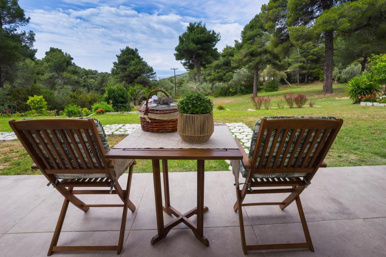 Forest Resort Suites Skiathos Troulos Bagian luar foto