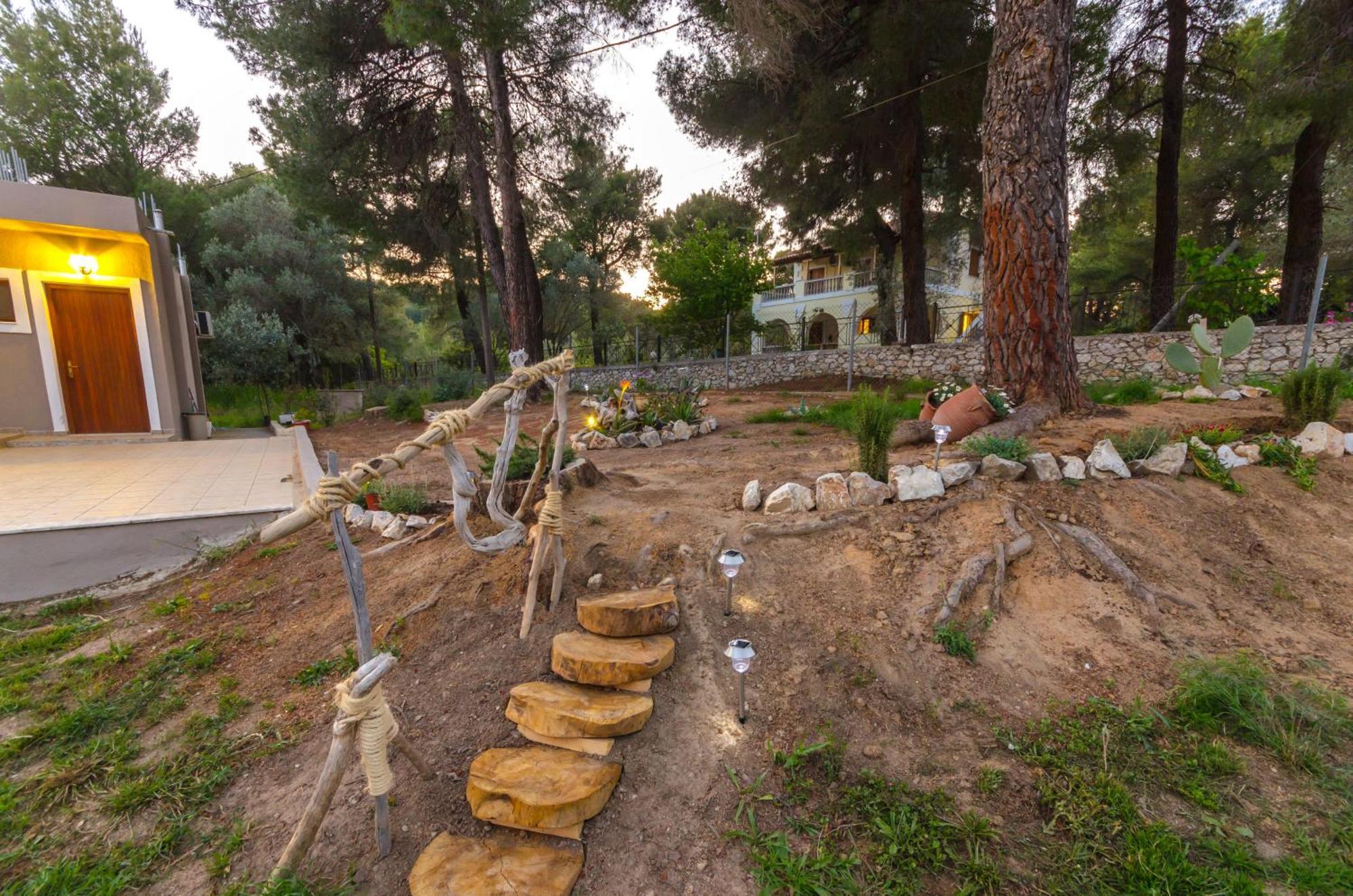 Forest Resort Suites Skiathos Troulos Bagian luar foto